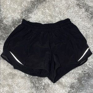 Lululemon Hotty Hot Short